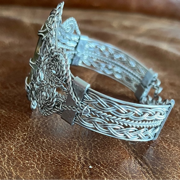 Silver Twisted Wire Cuff Bracelet with large Oval Abalone Shell Inlay - Picture 4 of 12